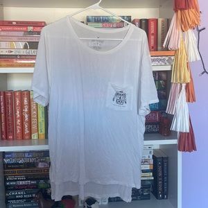 oversized white graphic tee